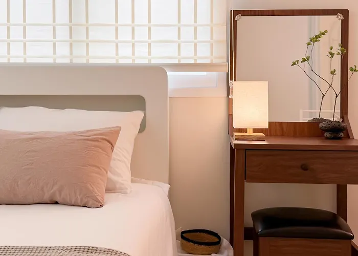 Peach Mapo Seoul, 피치 - 3 Min From Mapo Stn, Direct To Airport *